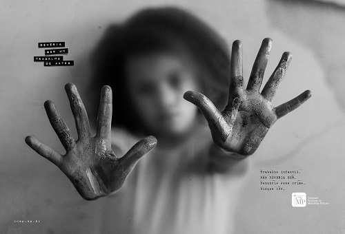 v11 trabalho infantil maos Copia