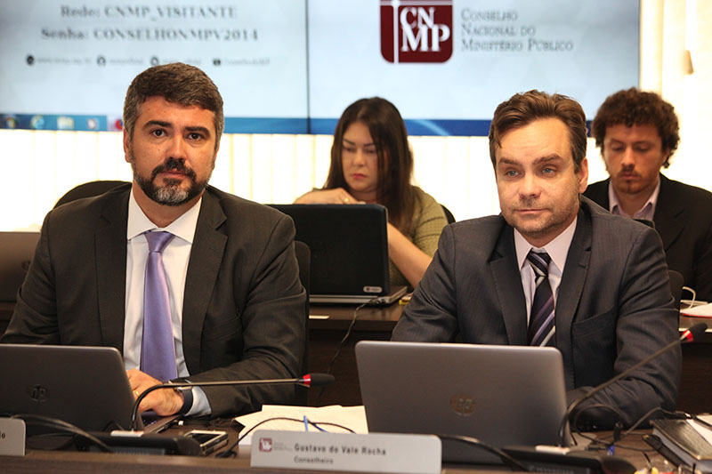 Conselheiro Valter Schuenquener