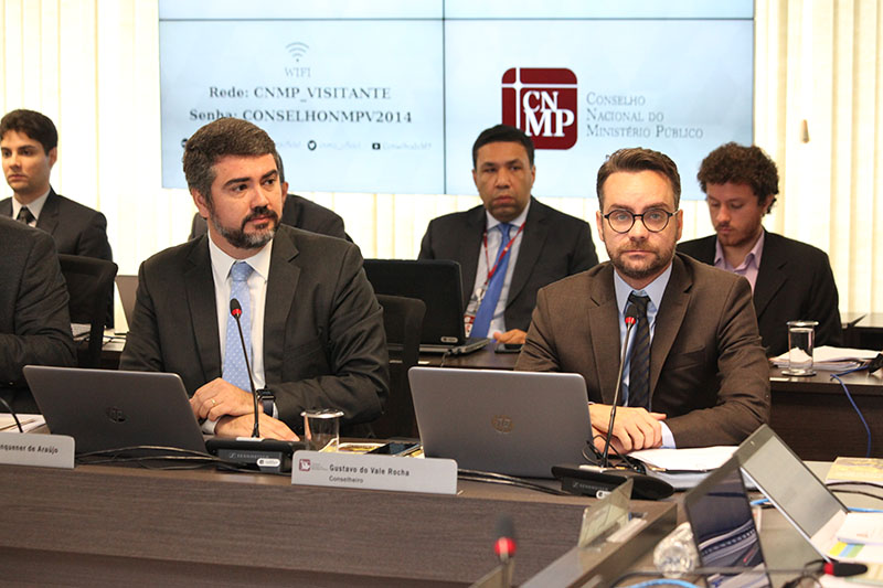 Conselheiros Valter Shuenquener e Gustavo Rocha