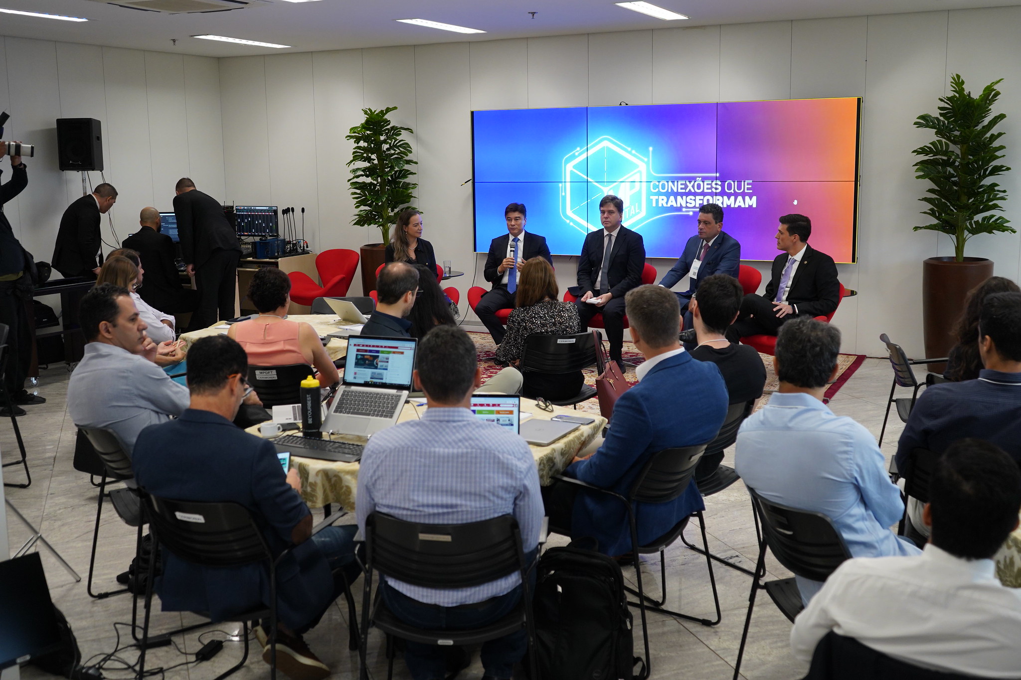 53644393022 c4755d1e89 k