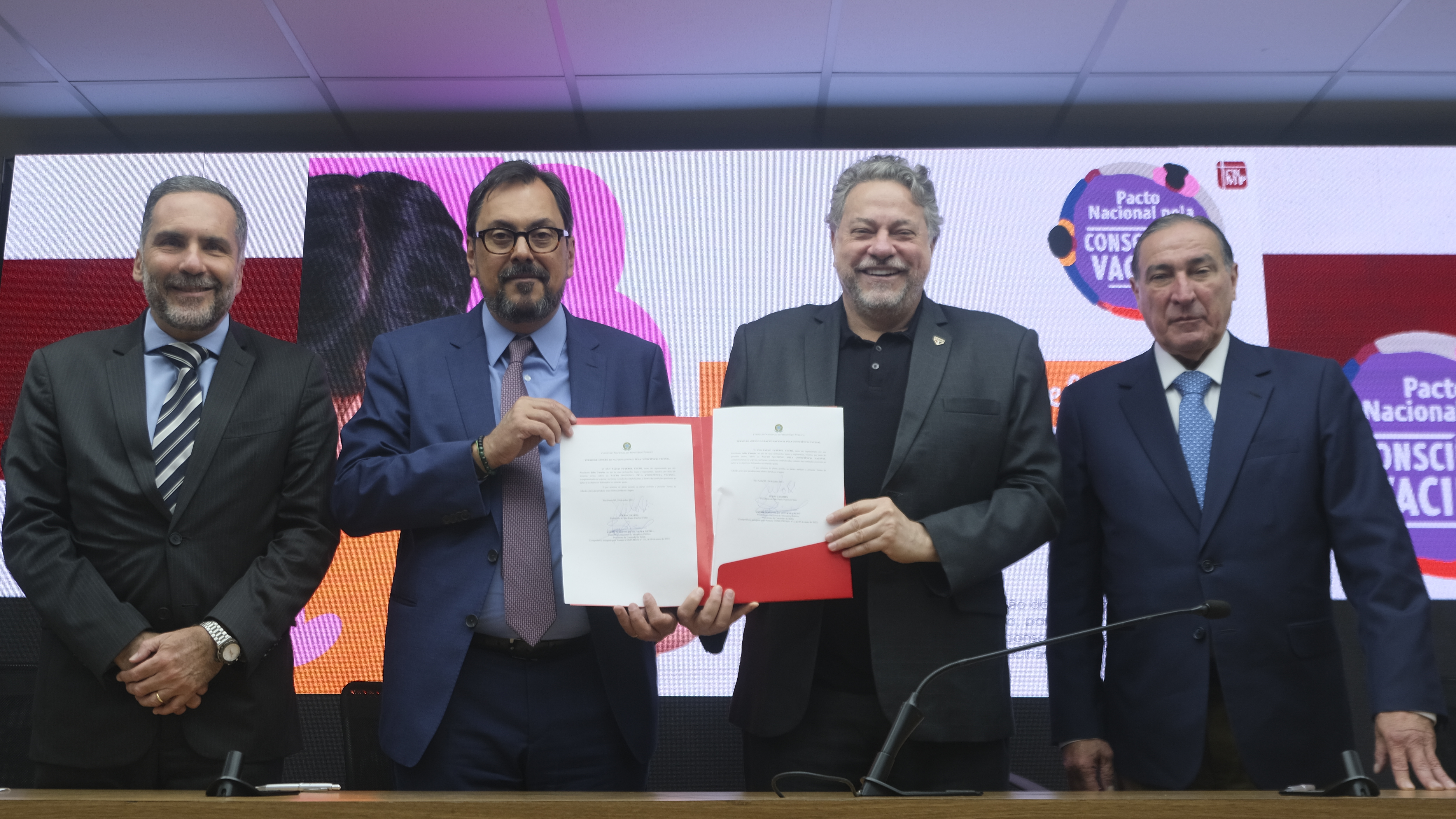 pacto vacinal com o são paulo 