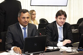 Proposta disp&otilde;e sobre atua&ccedil;&atilde;o de membros do MP em &oacute;rg&atilde;os auxiliares e da Administra&ccedil;&atilde;o Superior