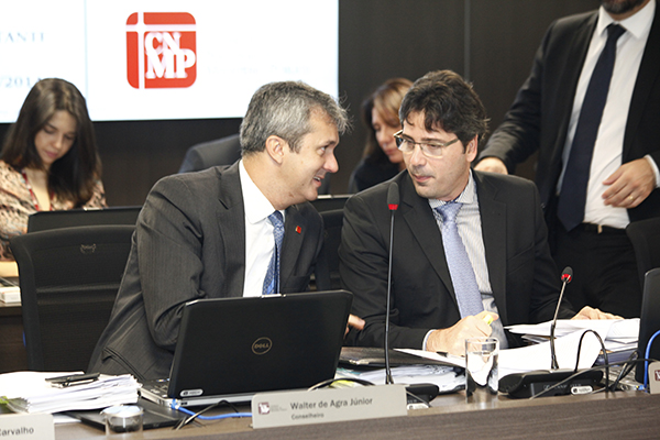 Conselheiro F&aacute;bio George (dir.)