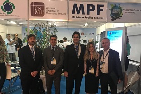 Conselheiros visitam estande do MP brasileiro no Fórum Mundial da Água