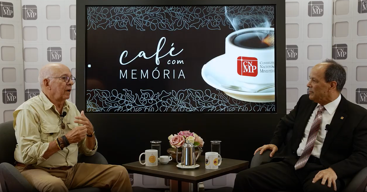 Café com Memória - Convidado: Cláudio Lemos Fonteles