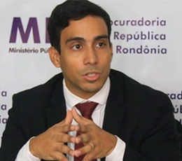 Daniel Azevedo Lôbo