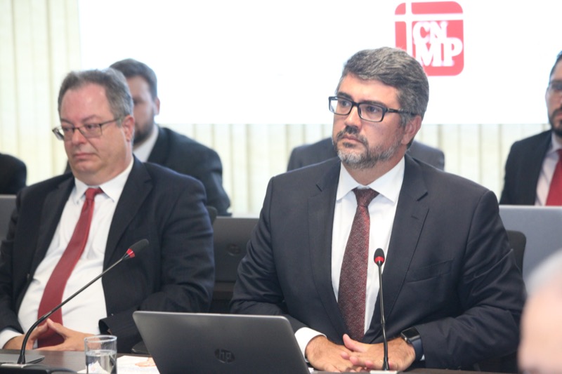 Conselheiro Valter Schuenquener