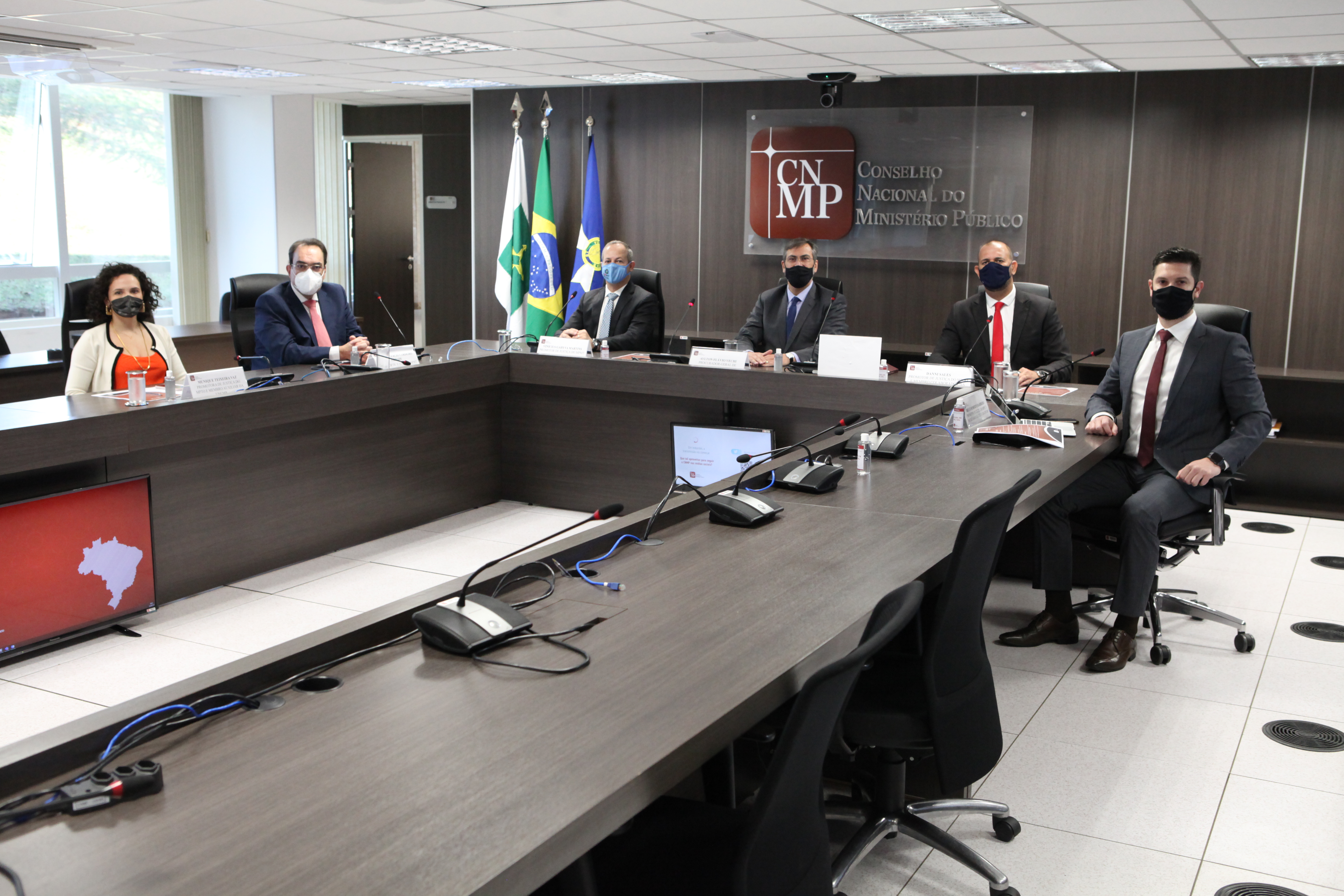 Fotografia do plenário do CNMP