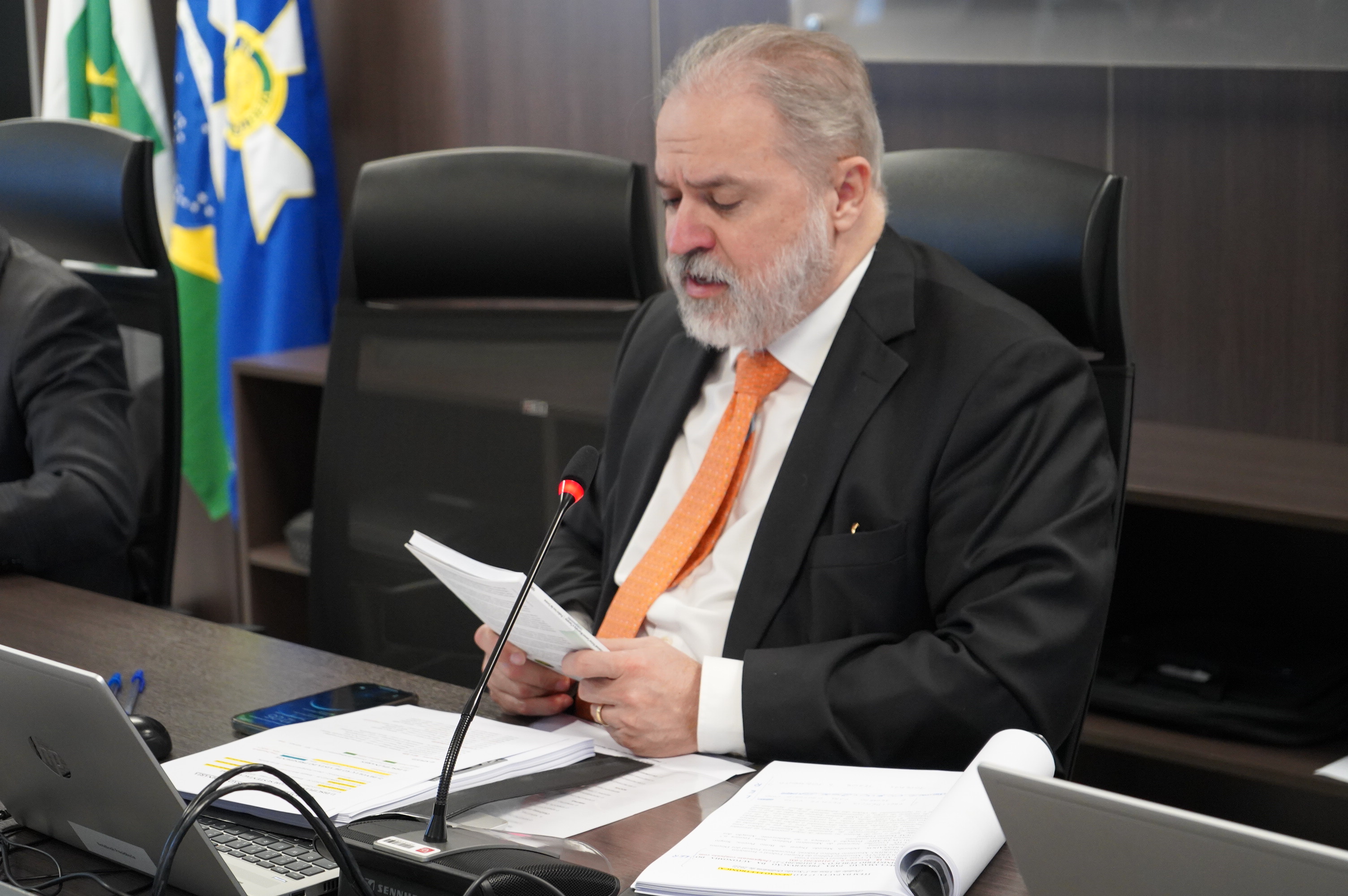 aras 8 sessao direito vitimas