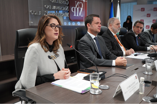 ministra mulher sinalid