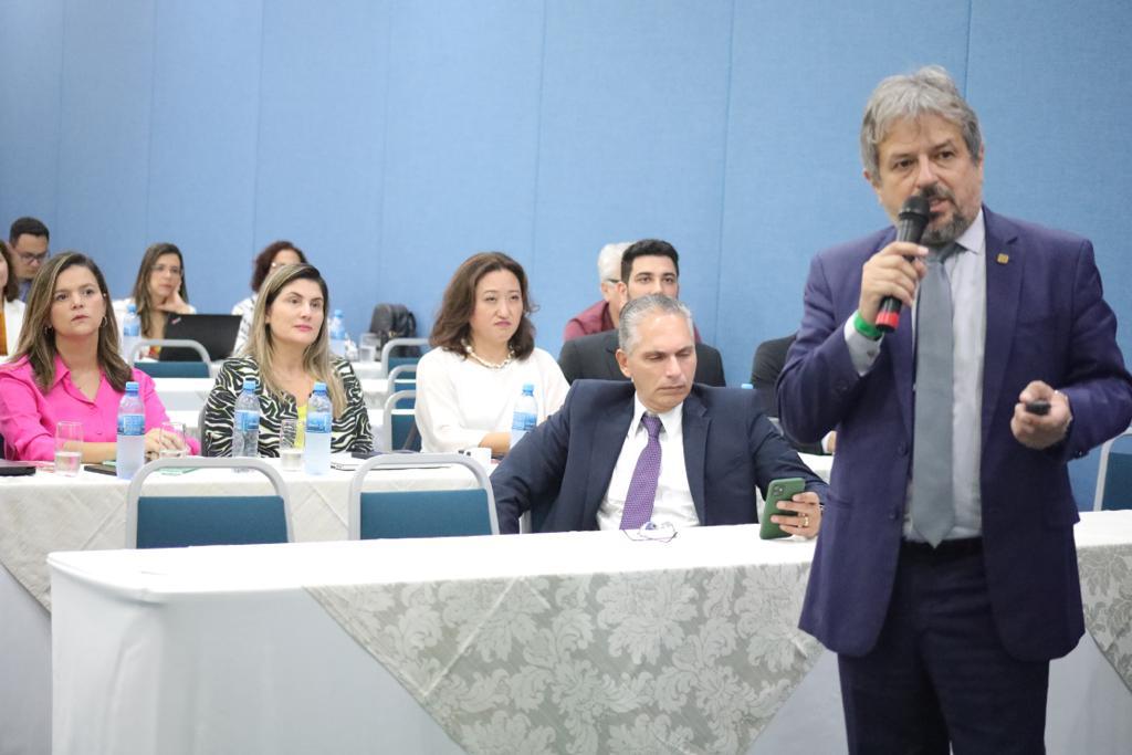 Conselheiro Reinaldo Reis na Oficina do XXI Congresso F4.JPG