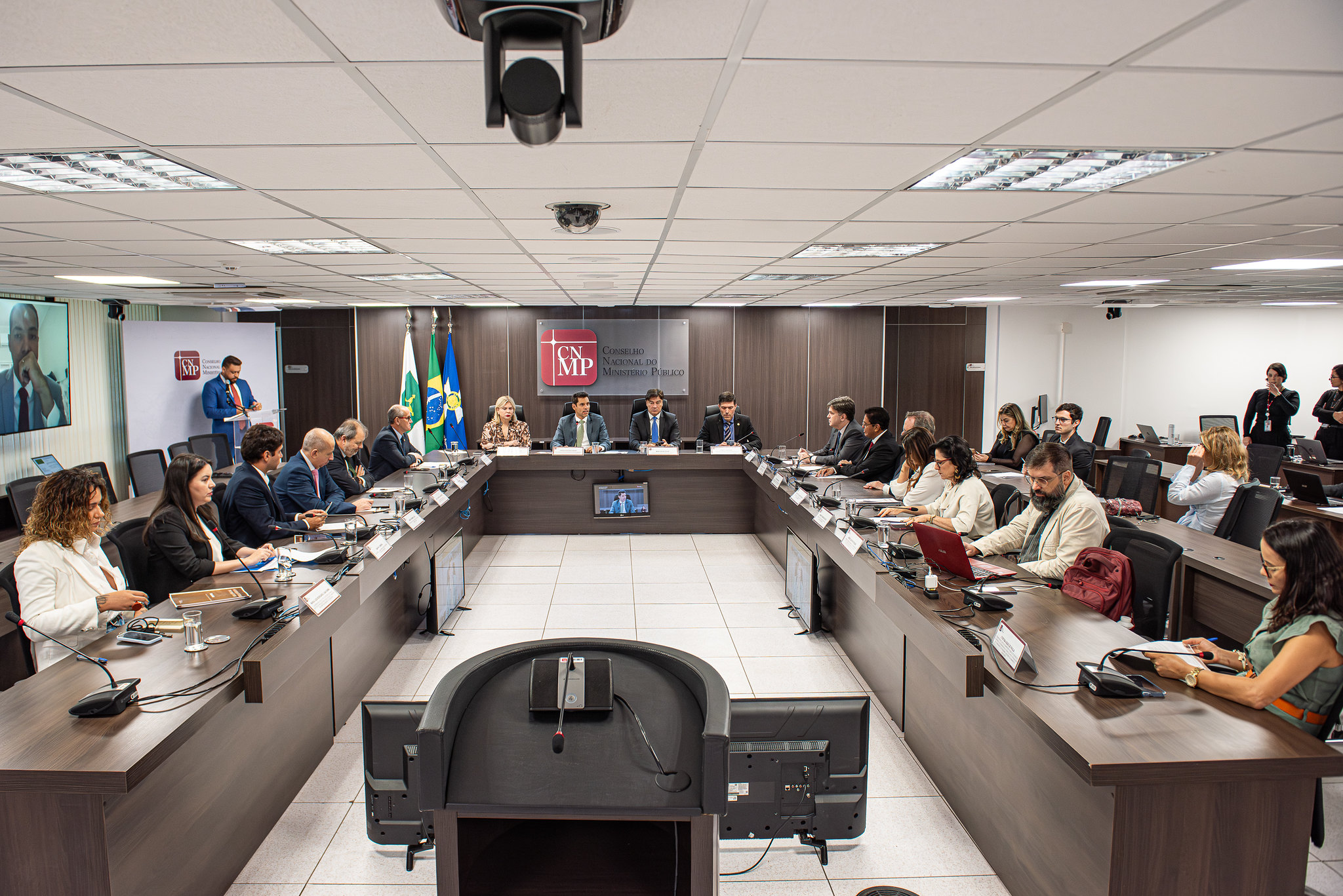 16 08 24 seminario populacao rua cddf