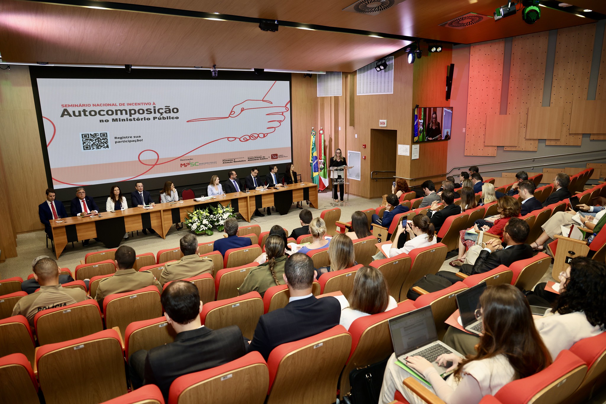 54963870658 1f963723ce k