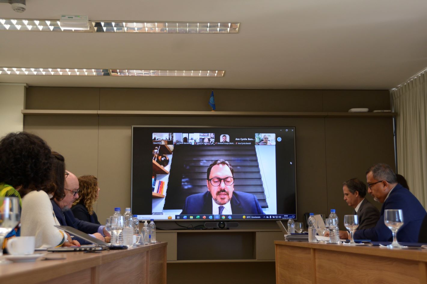 Jayme na reuniaod a OPAS