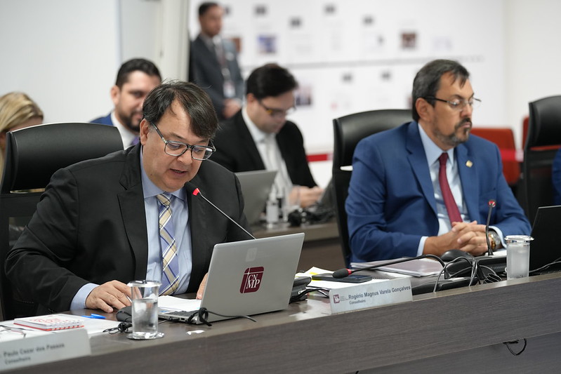 12 03 24 rogerio varela