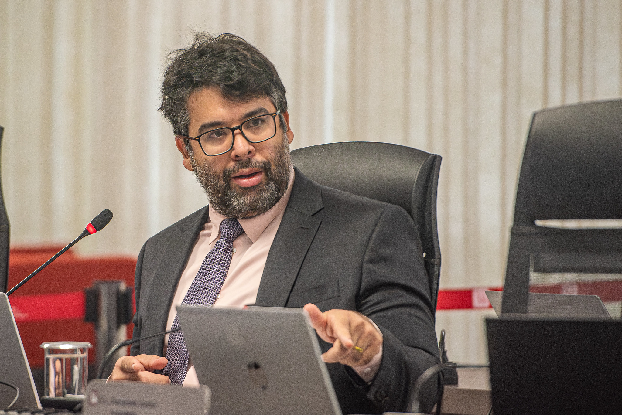 08 10 24 edvaldo nilo sessao