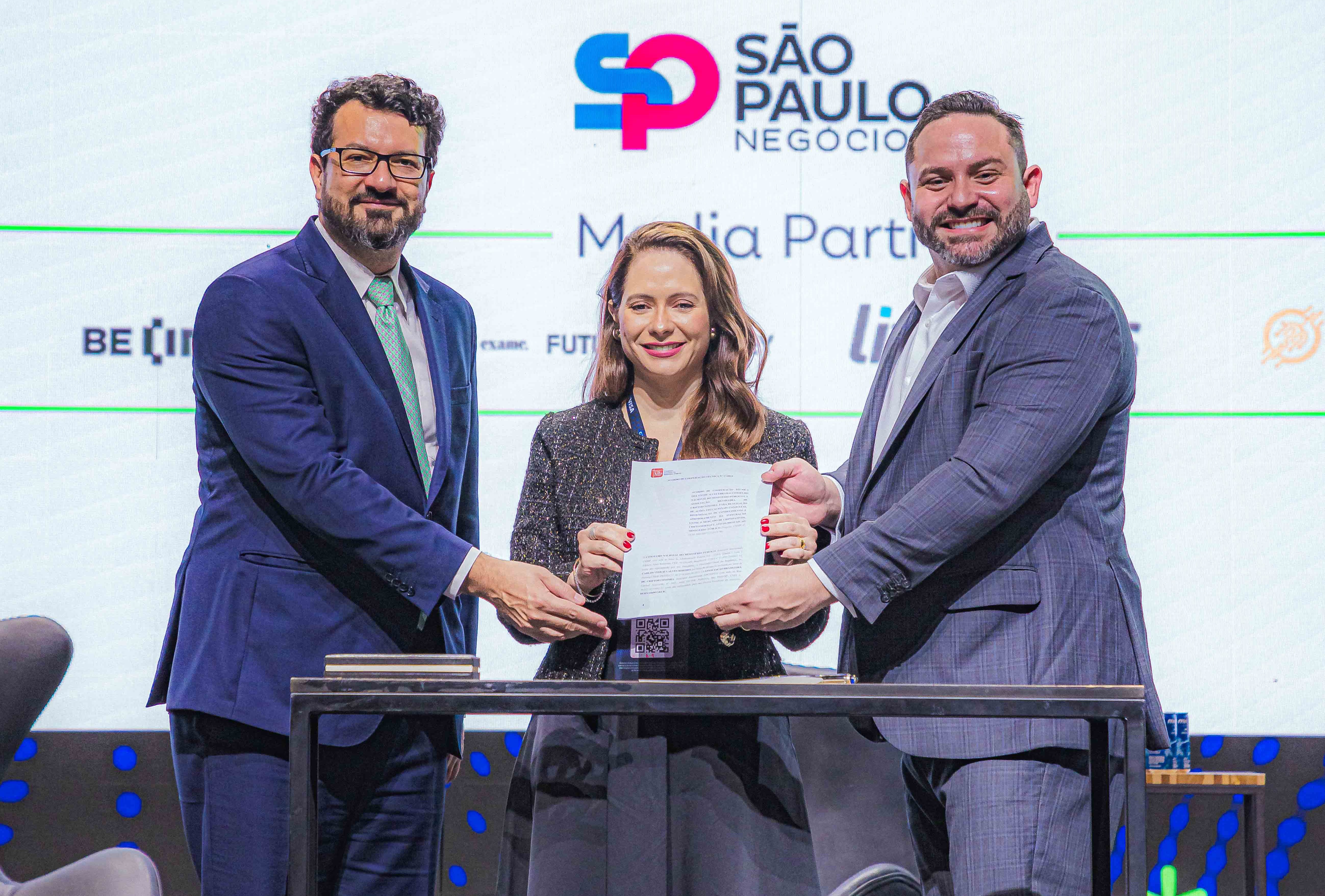 20 11 24 acordo criptoativos