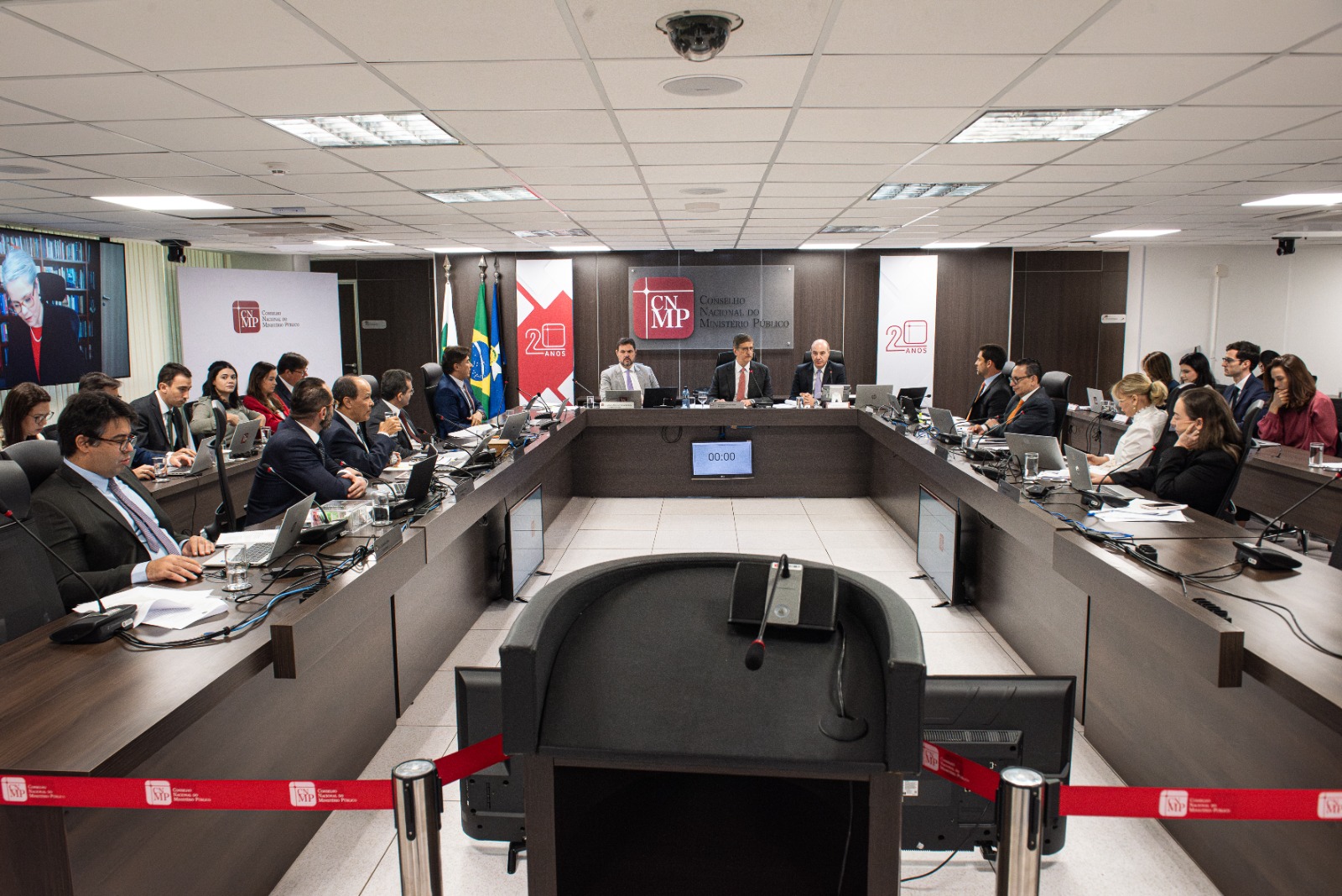 Plenário sessão260825