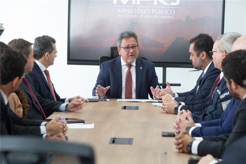 Reuniao Comite ADPF das Favelas ed