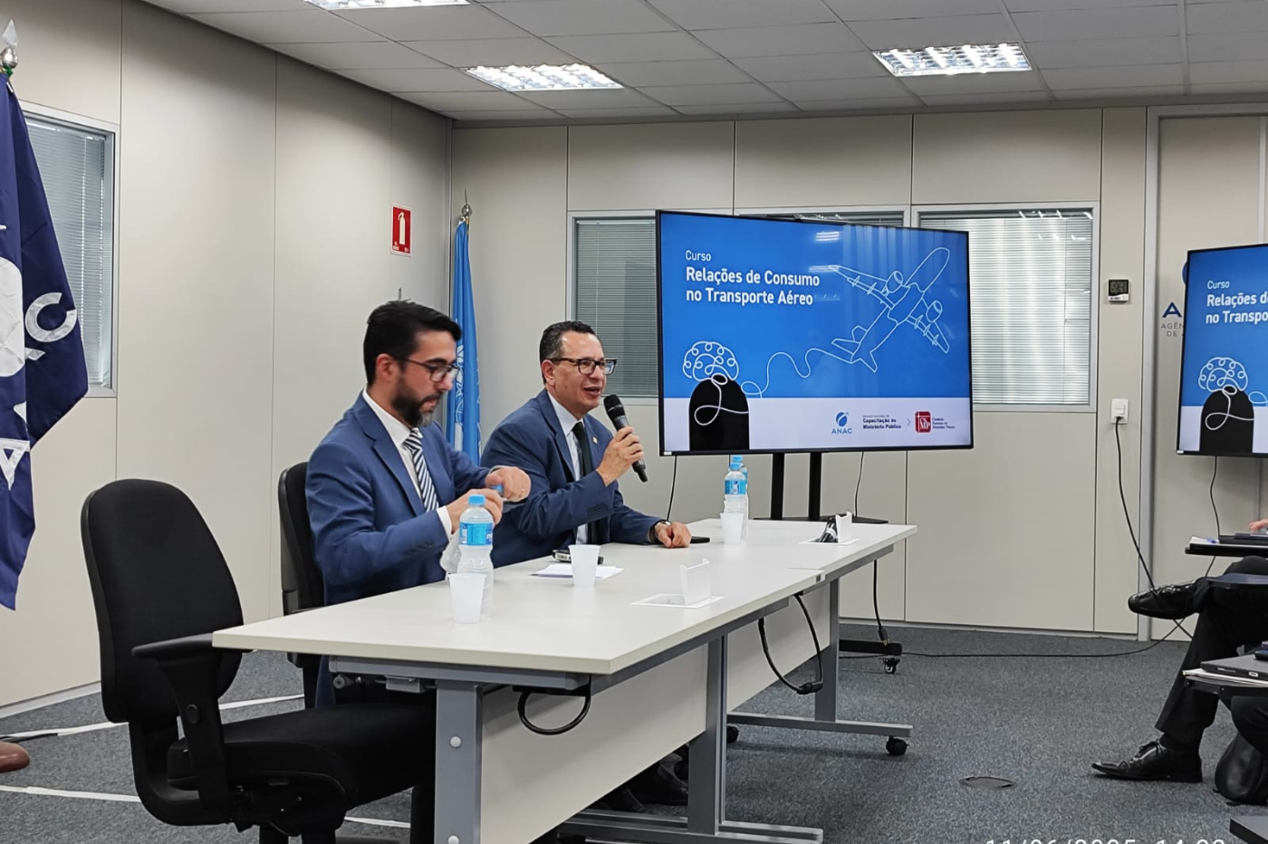 12 06 transporte aereo