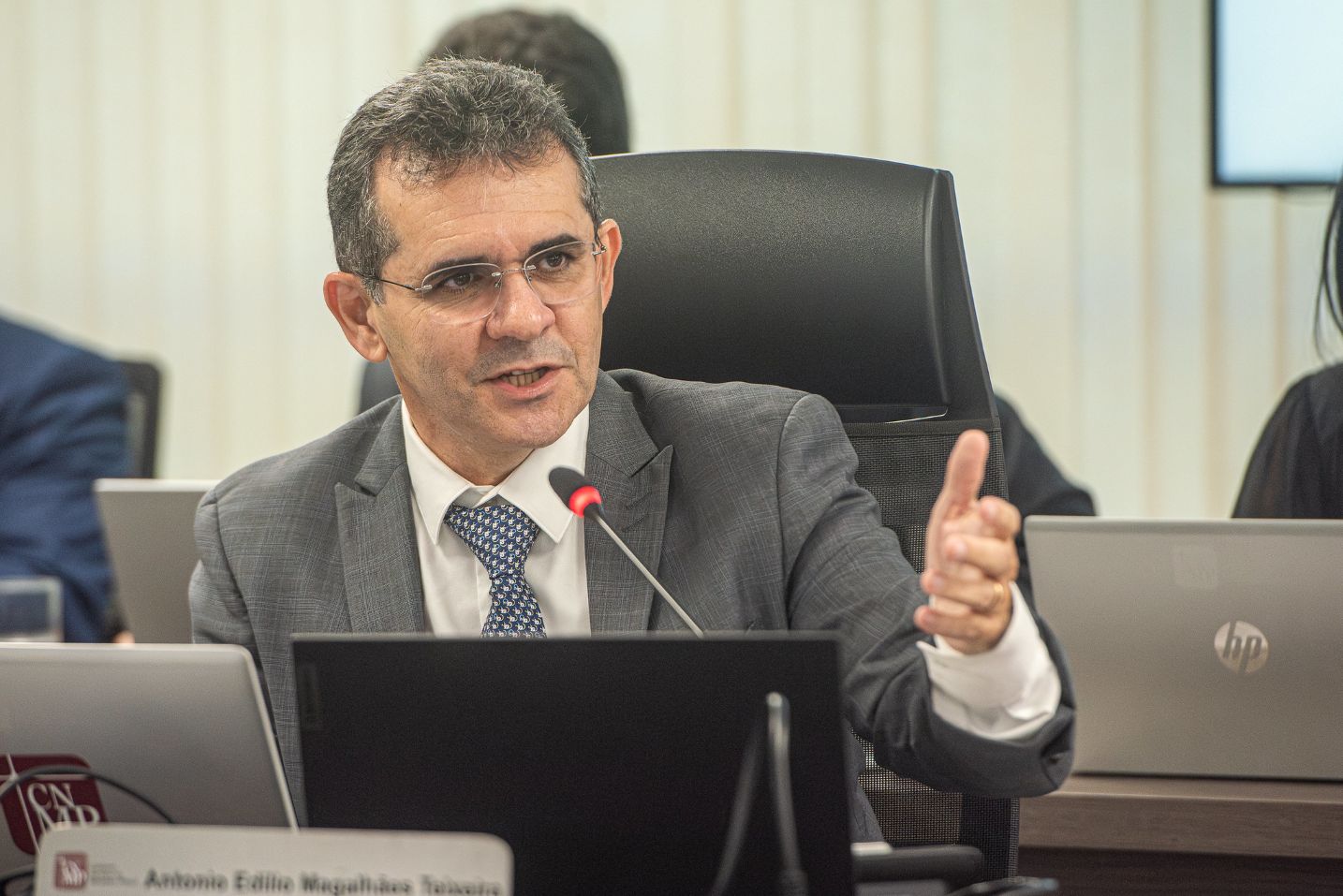 Antonio Edilio terceira sessão 2025