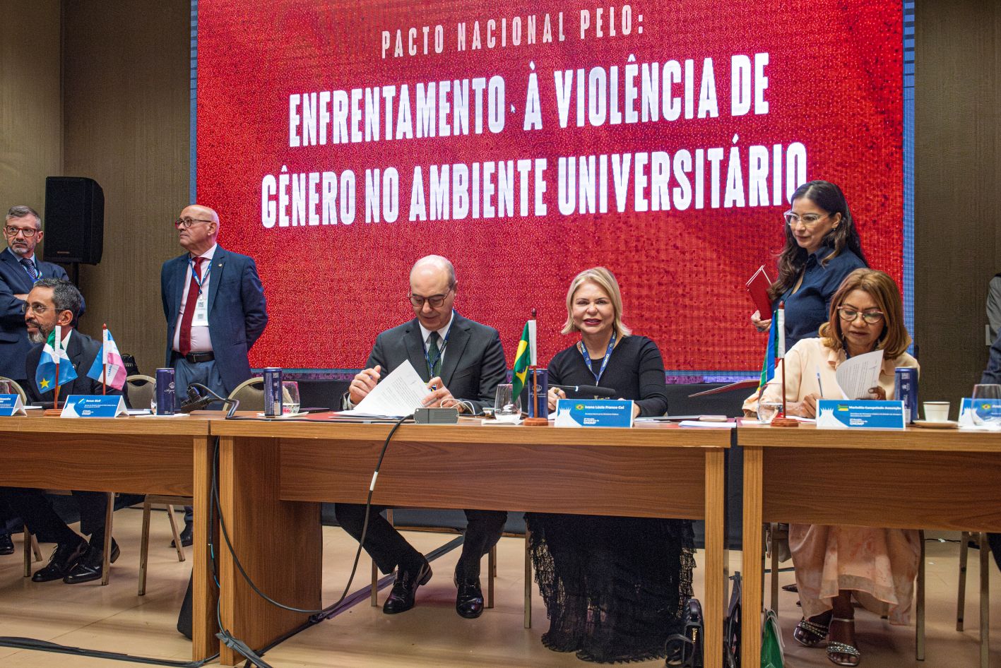 251111 CNMP Violencia de Genero Leonardo Prado 10