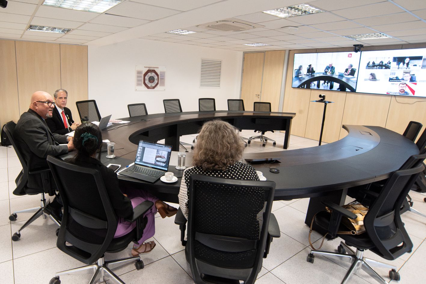 251201 CNMP Reuniao Saude Mental Leonardo Prado 4