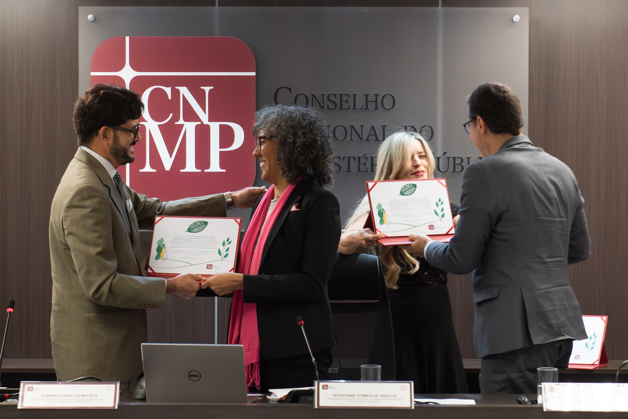 03 10 25 dialogos ambientais 2