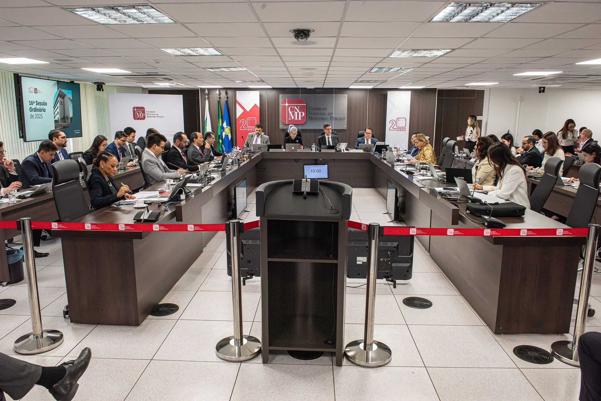 28 10 25 sessao plenario