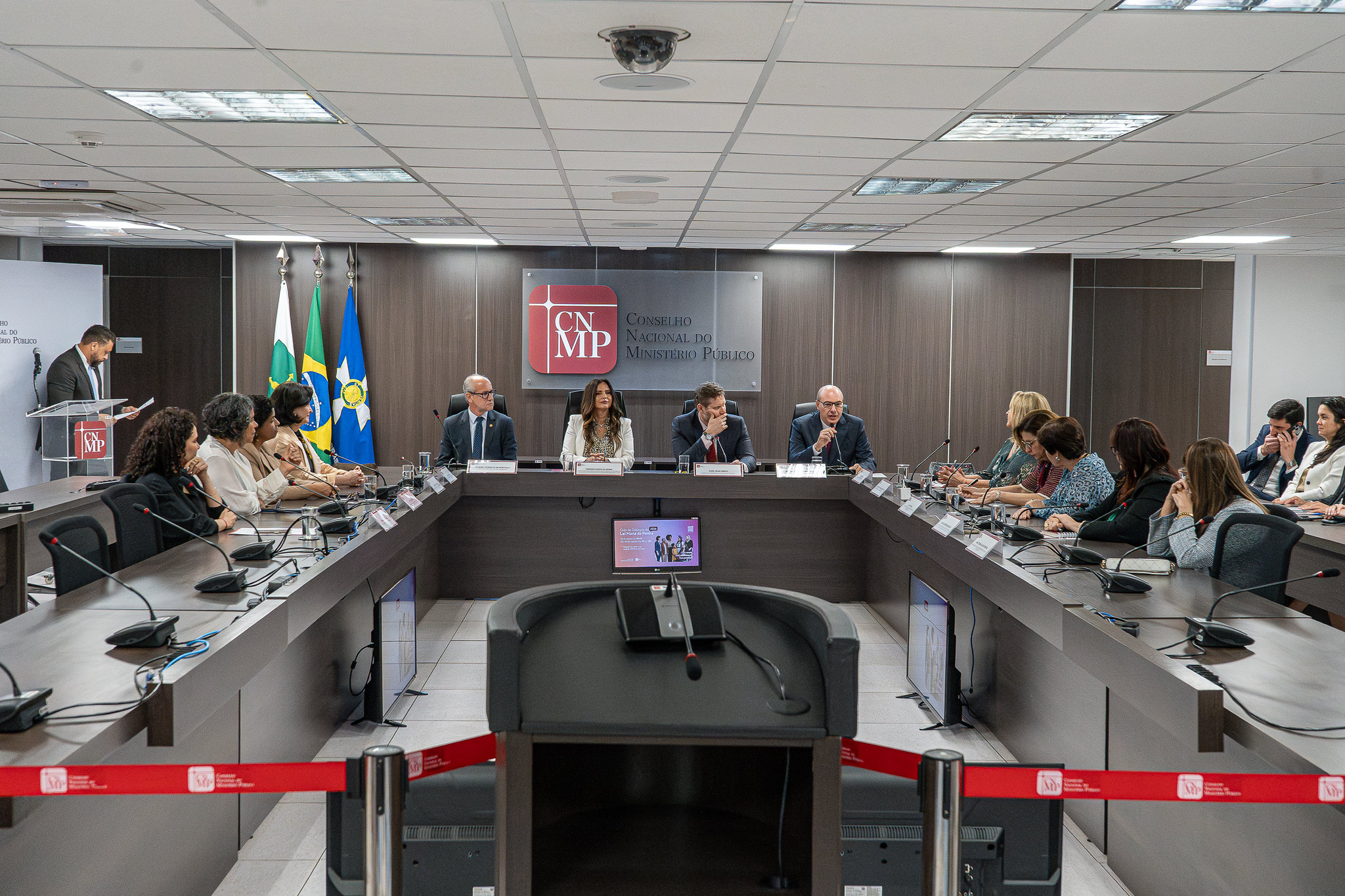 12 08 26 cddf dialogos 1