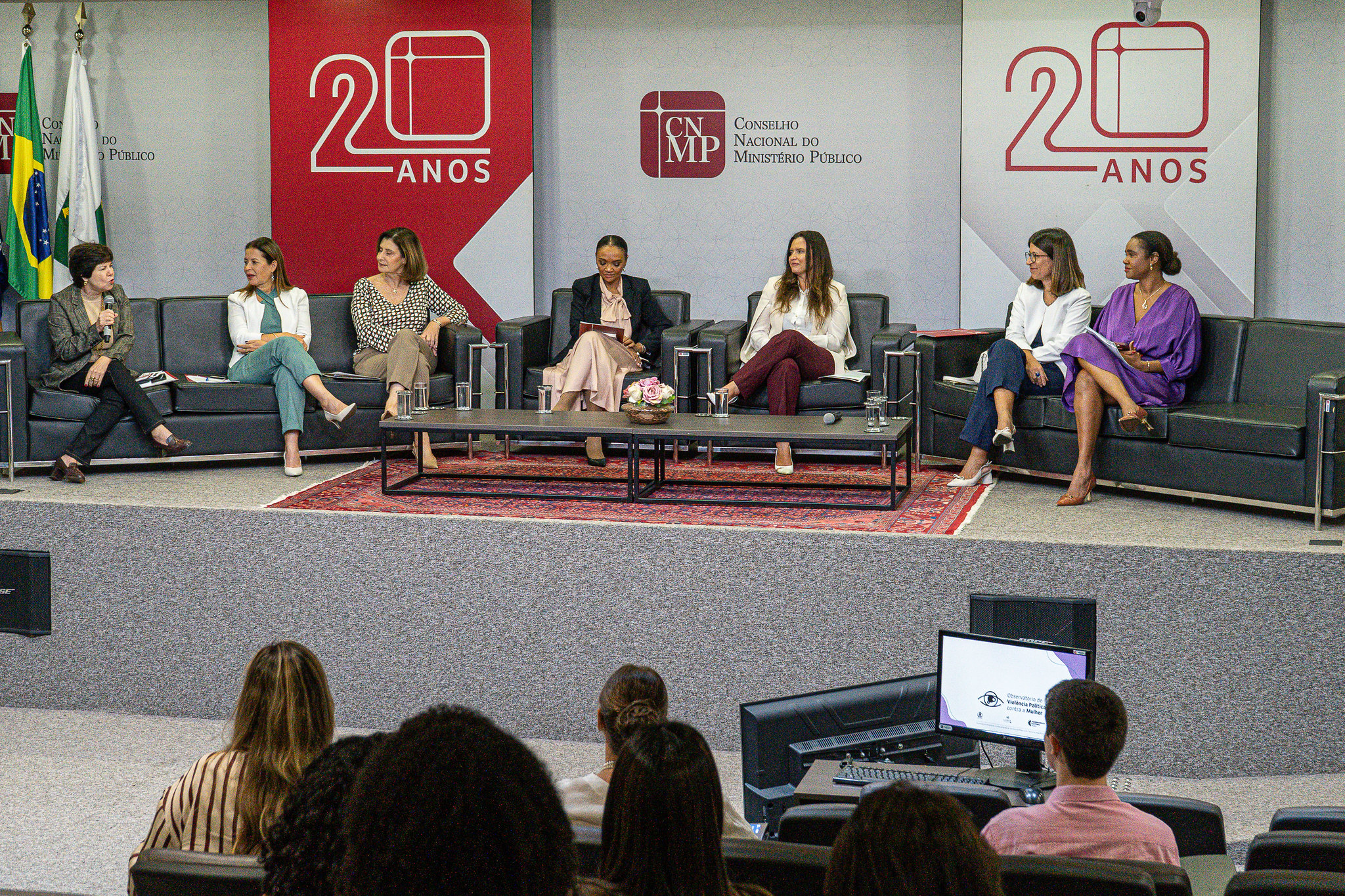 13 05 26 seminario violencia politica 3