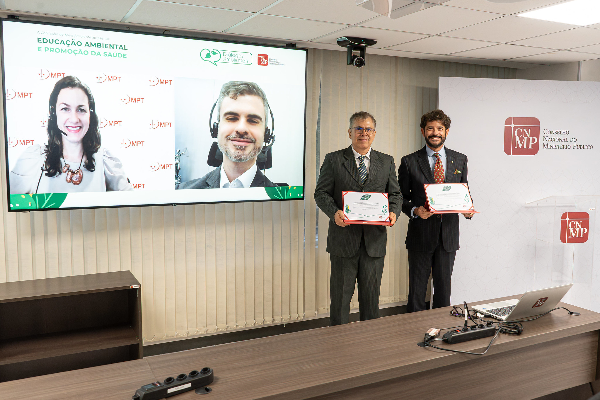 26 03 26 dialogos ambientais 1